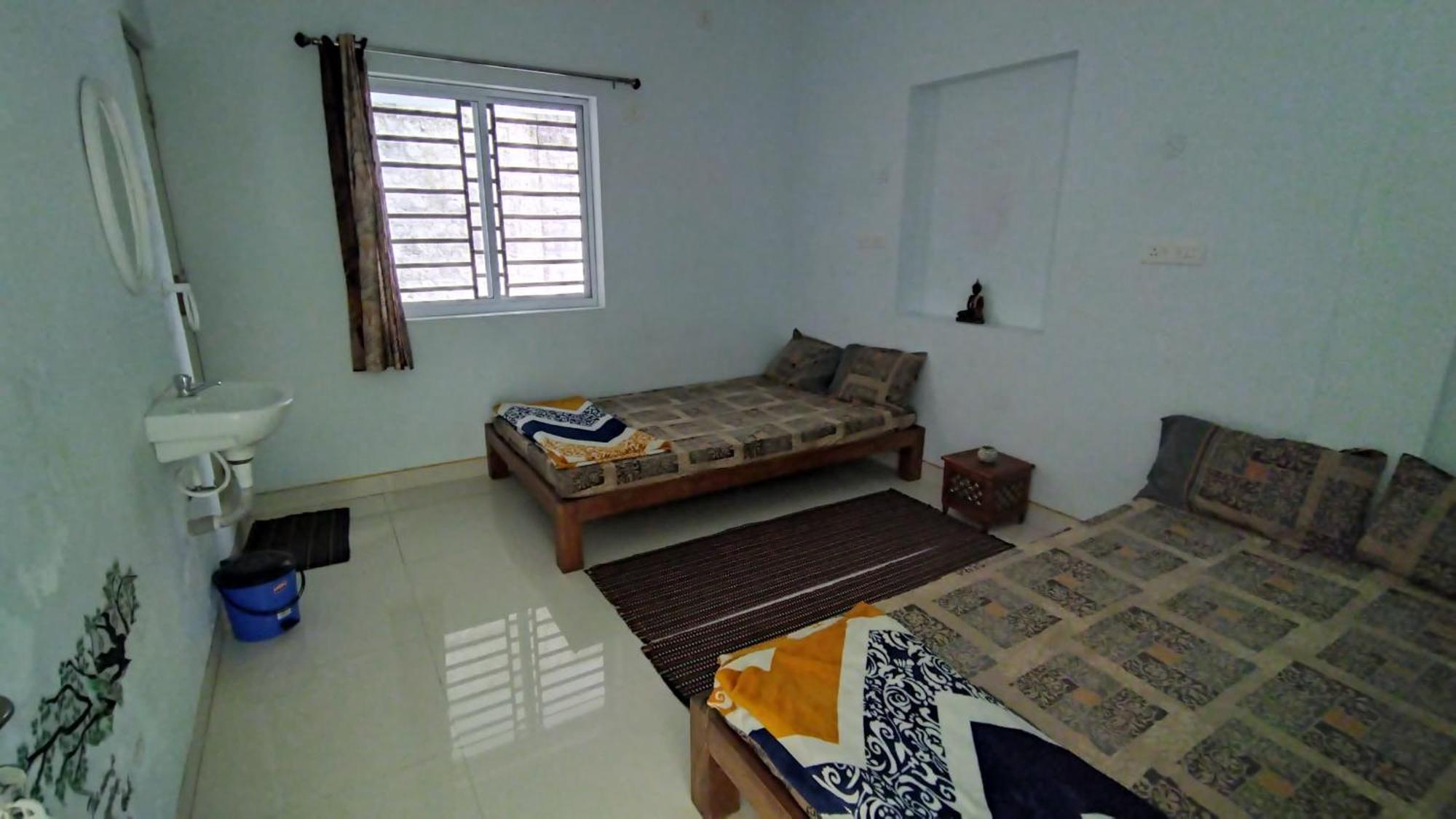 Funk Monk Villa Hostel Pondicherry Auroville Room photo