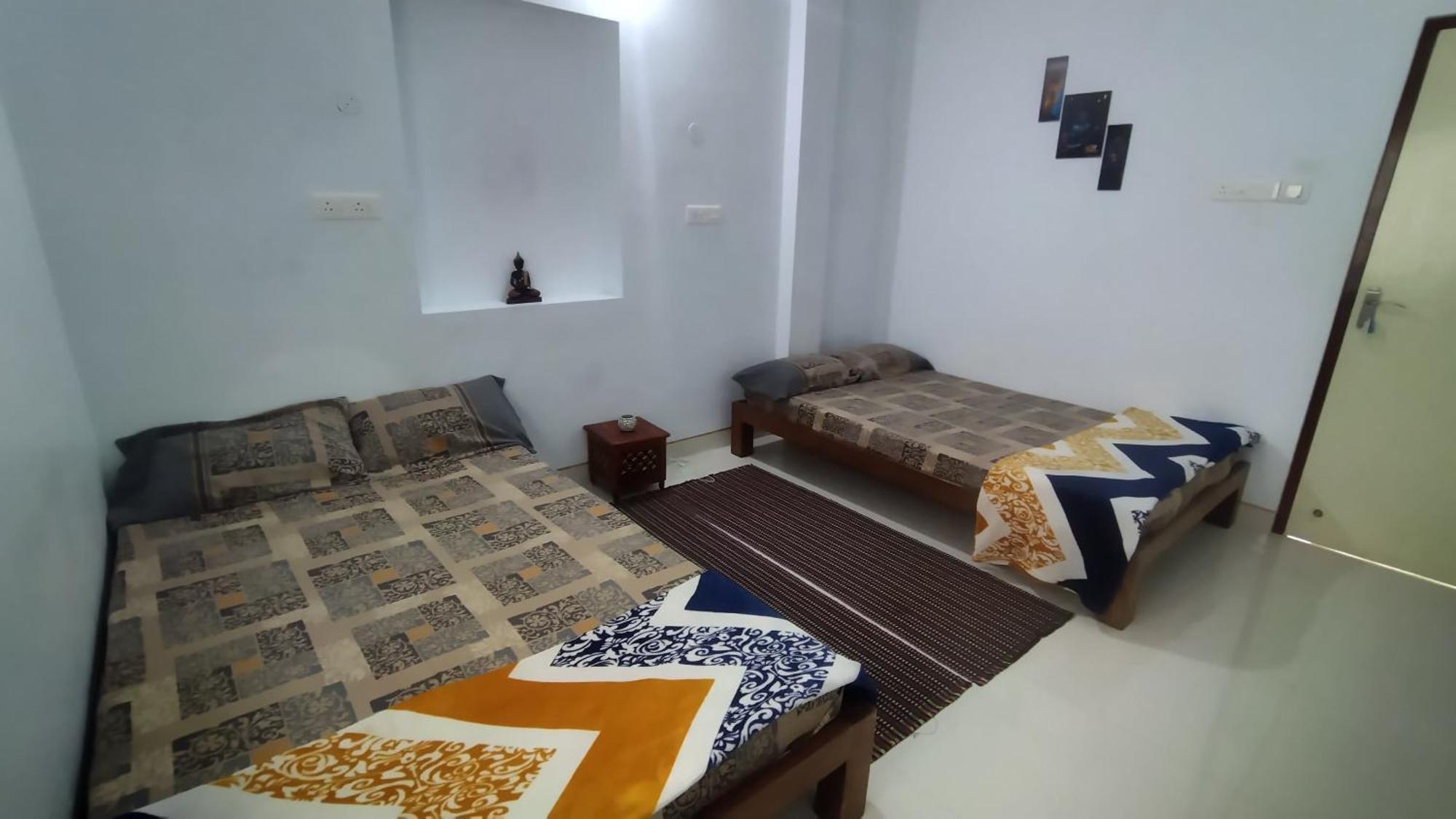 Funk Monk Villa Hostel Pondicherry Auroville Room photo